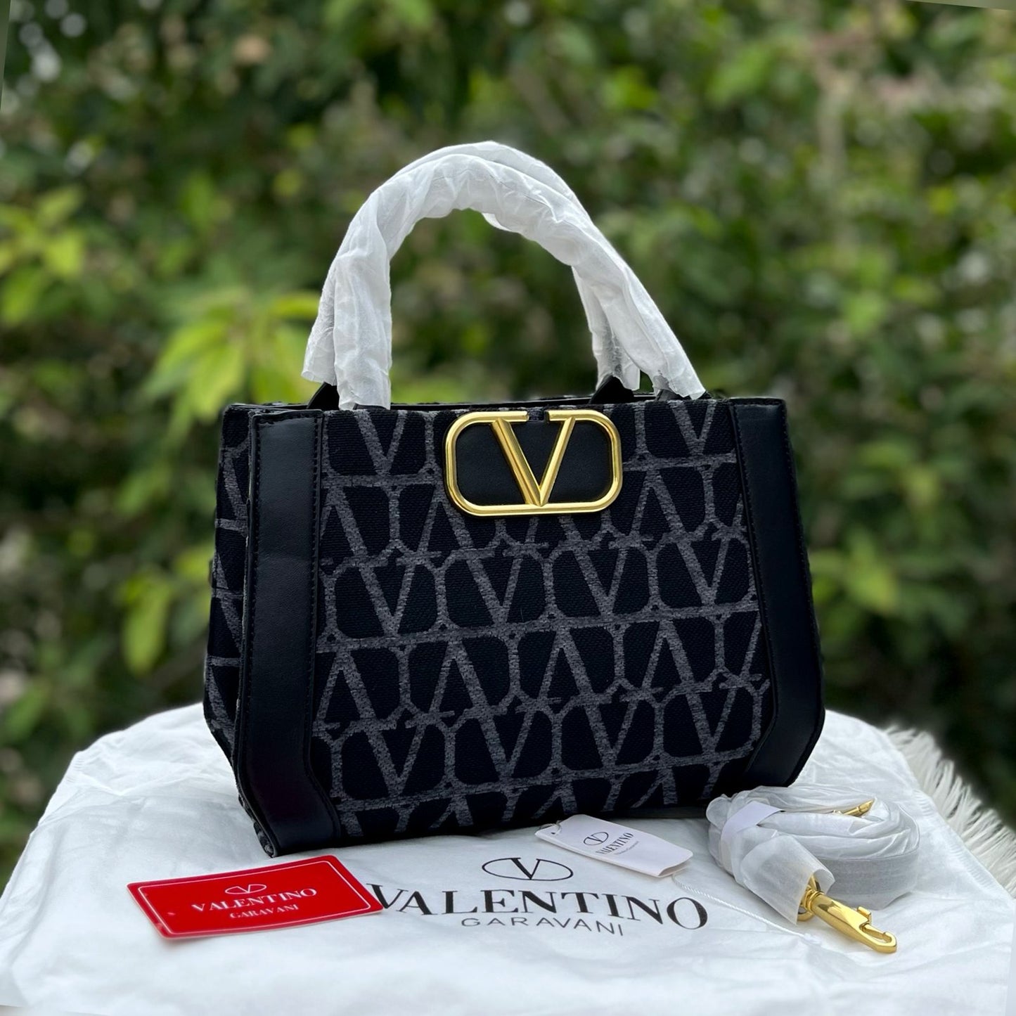 VALENTINOO