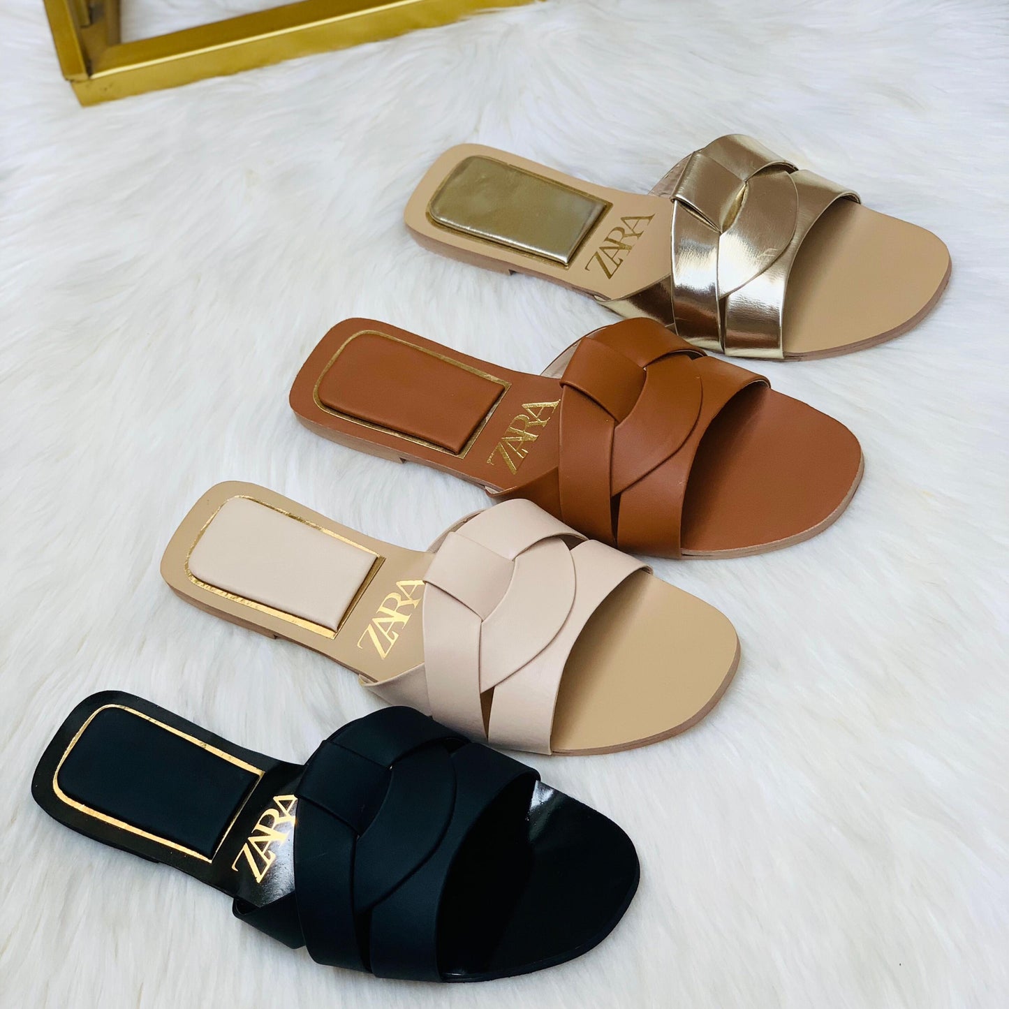 Zaara Slipper