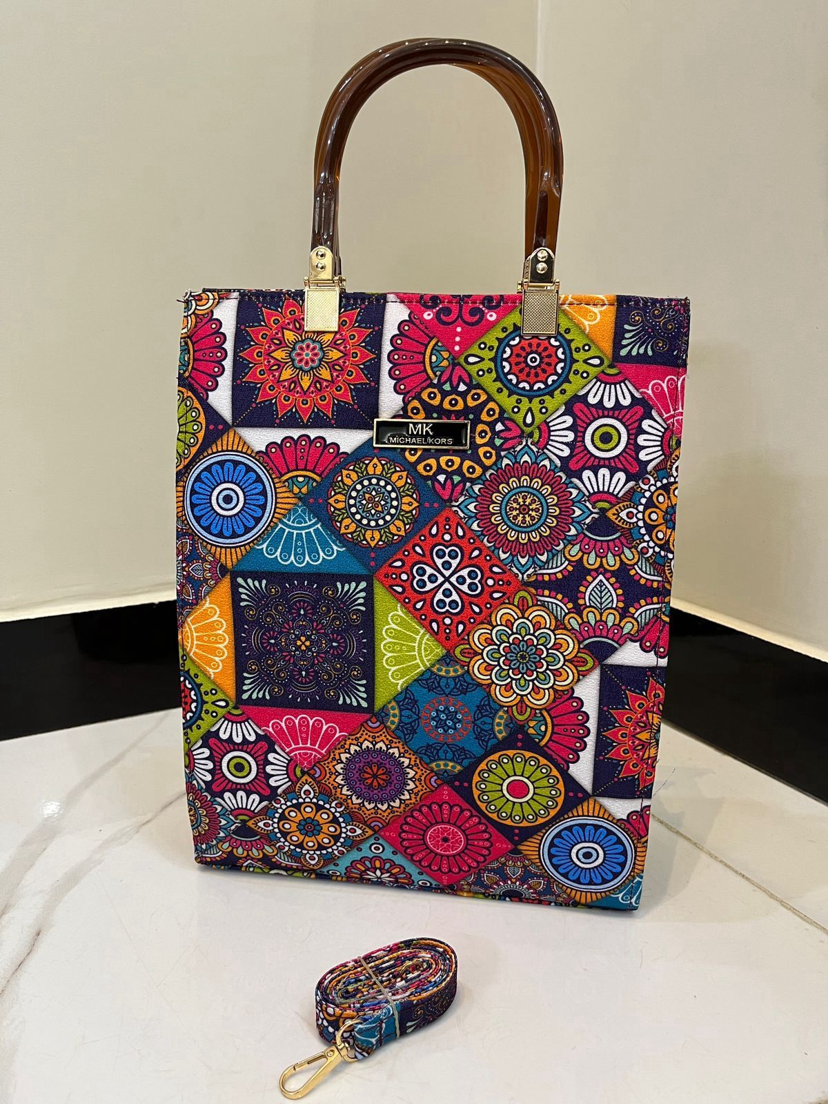 TOTE BAG