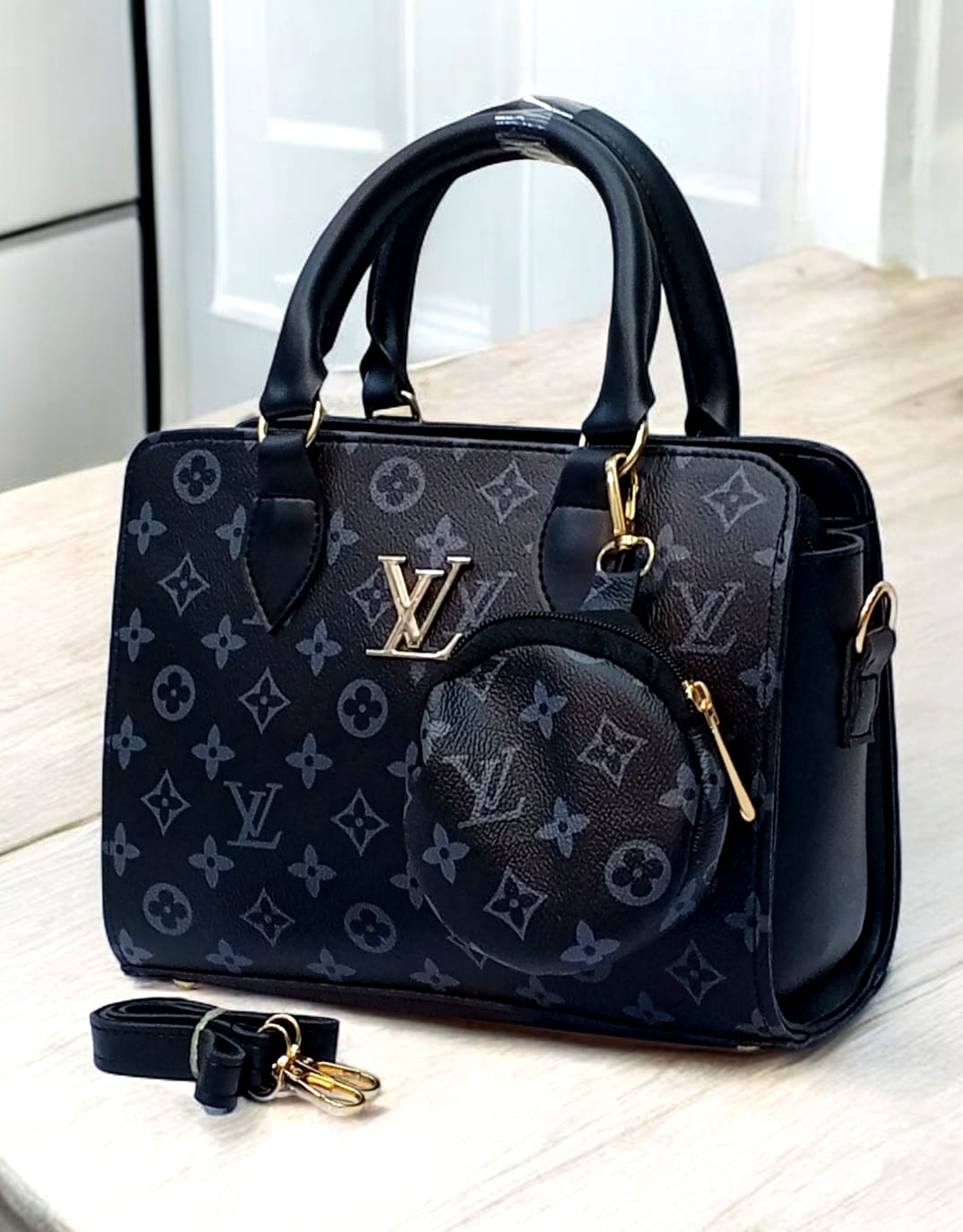 LV