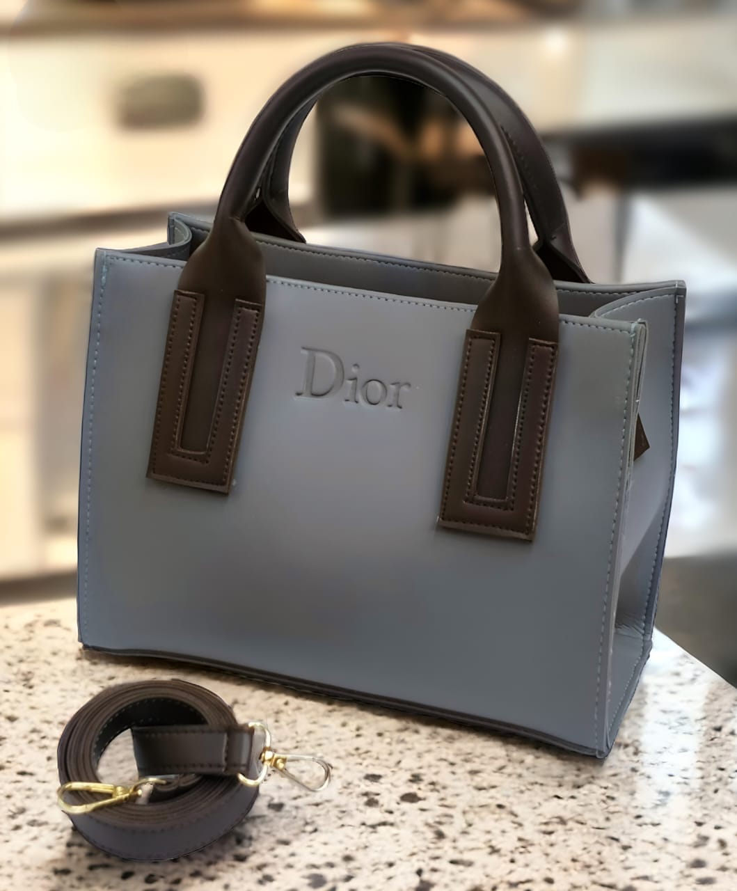 DIOOR