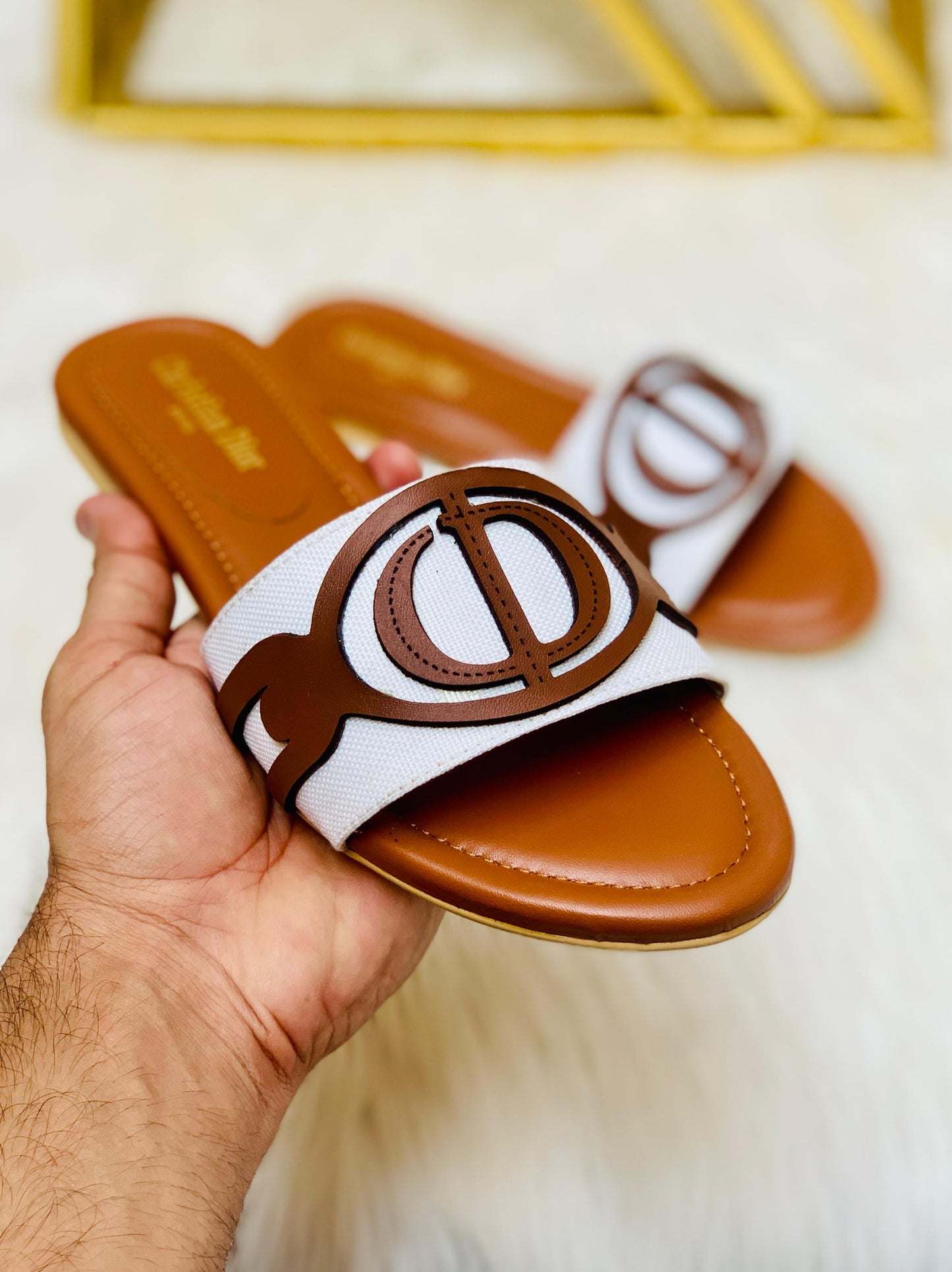 CD Slipper